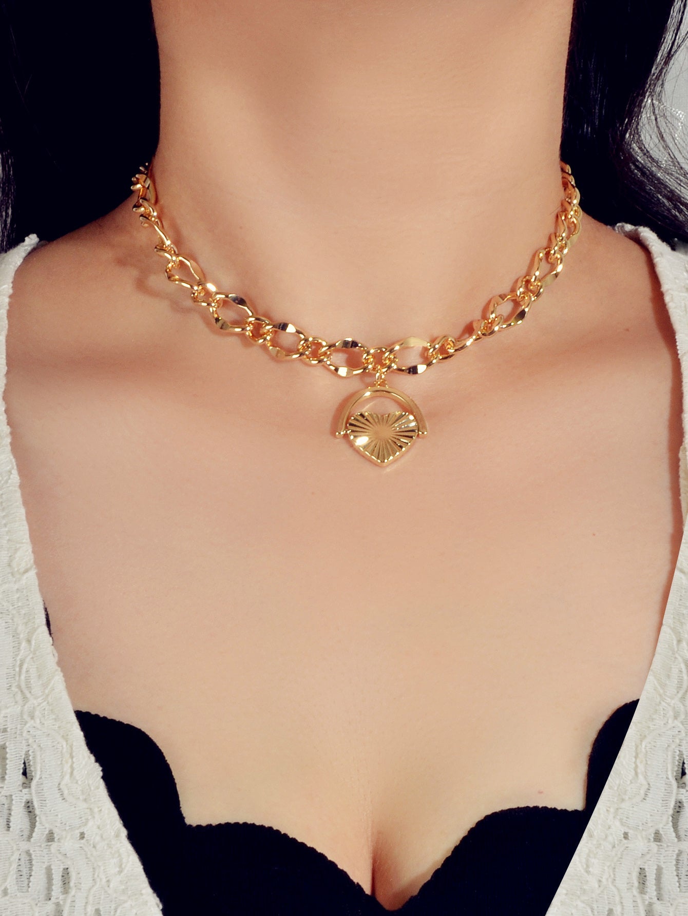 Female Accessories Thick Gold Chain Heart Statement Necklace Designer Jewellery-0