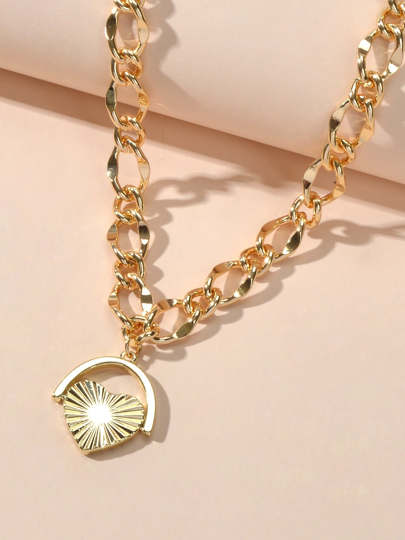 Female Accessories Thick Gold Chain Heart Statement Necklace Designer Jewellery-3